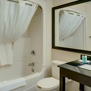 Queen Room Two Queen Beds Non Smoking